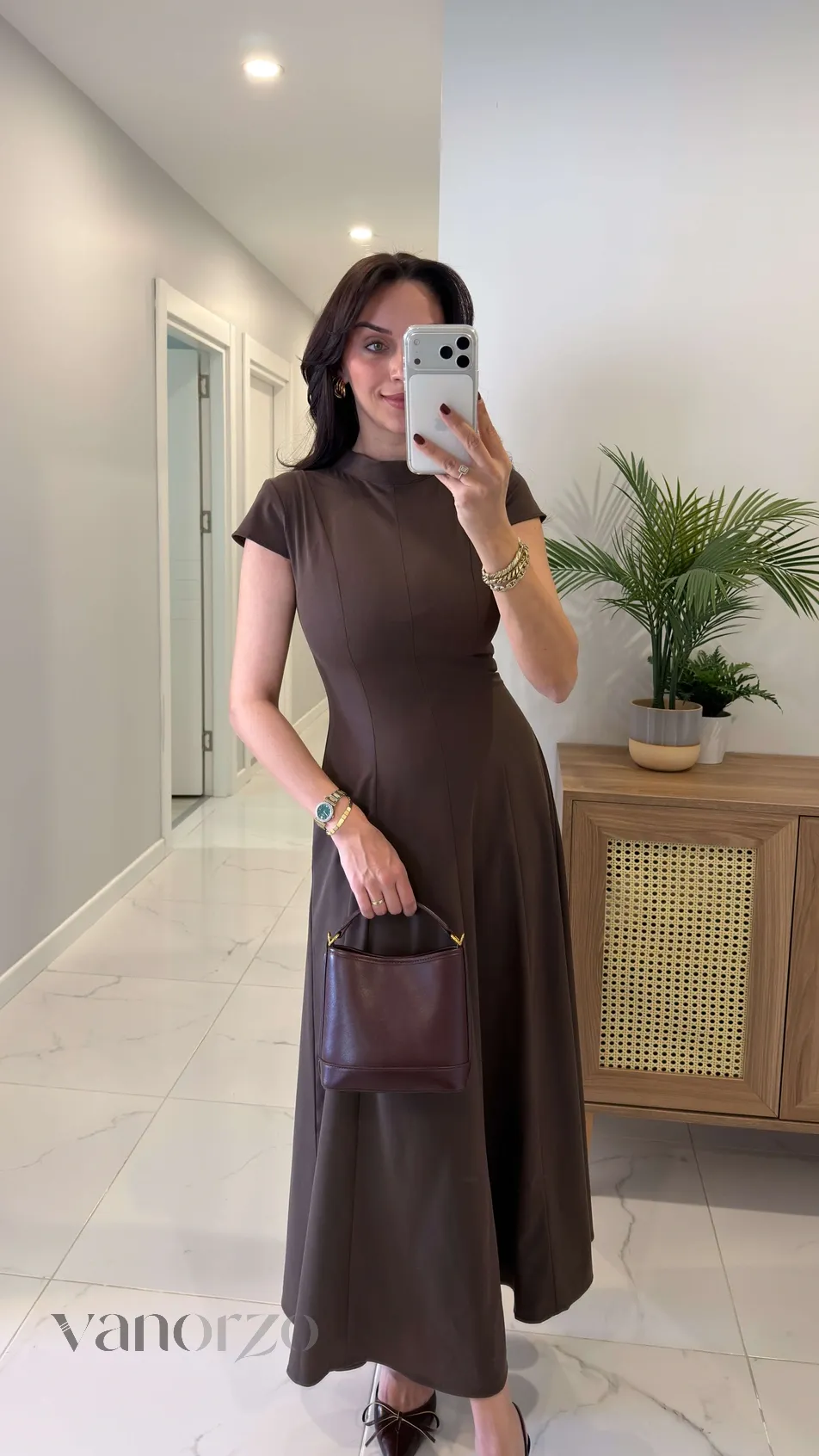 فستان نسائي ميدي كلاسيكي أنيق بياقة مرتفعة | Robe Midi Évasée Femme