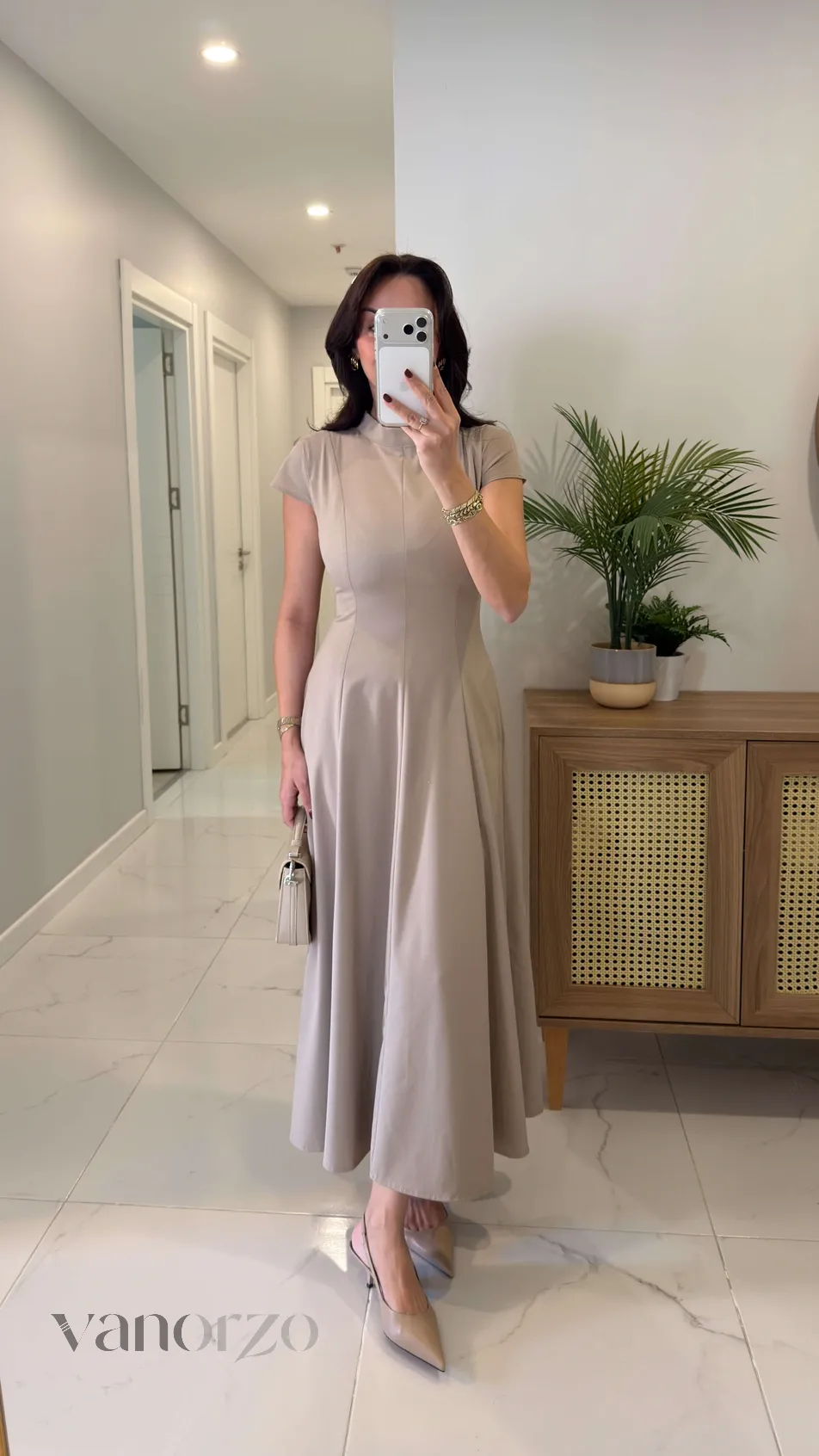 فستان نسائي ميدي كلاسيكي أنيق بياقة مرتفعة | Robe Midi Évasée Femme