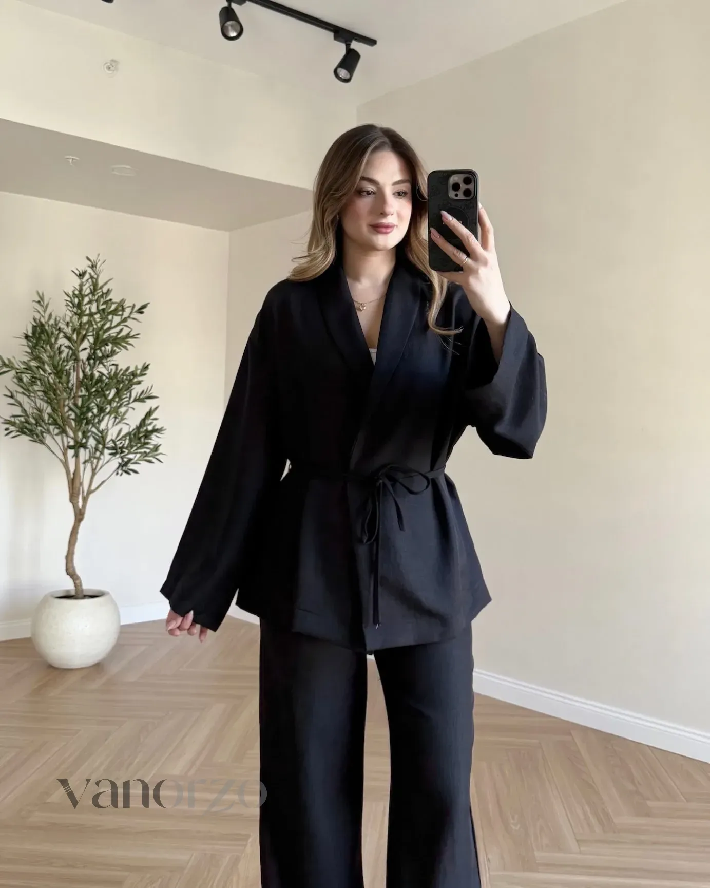 كيمونو نسائي أنسومبل "سوفت إليجانس" مع حزام وبنطال واسع